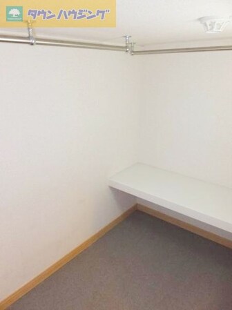 レオパレスサンロク東幕張の物件内観写真